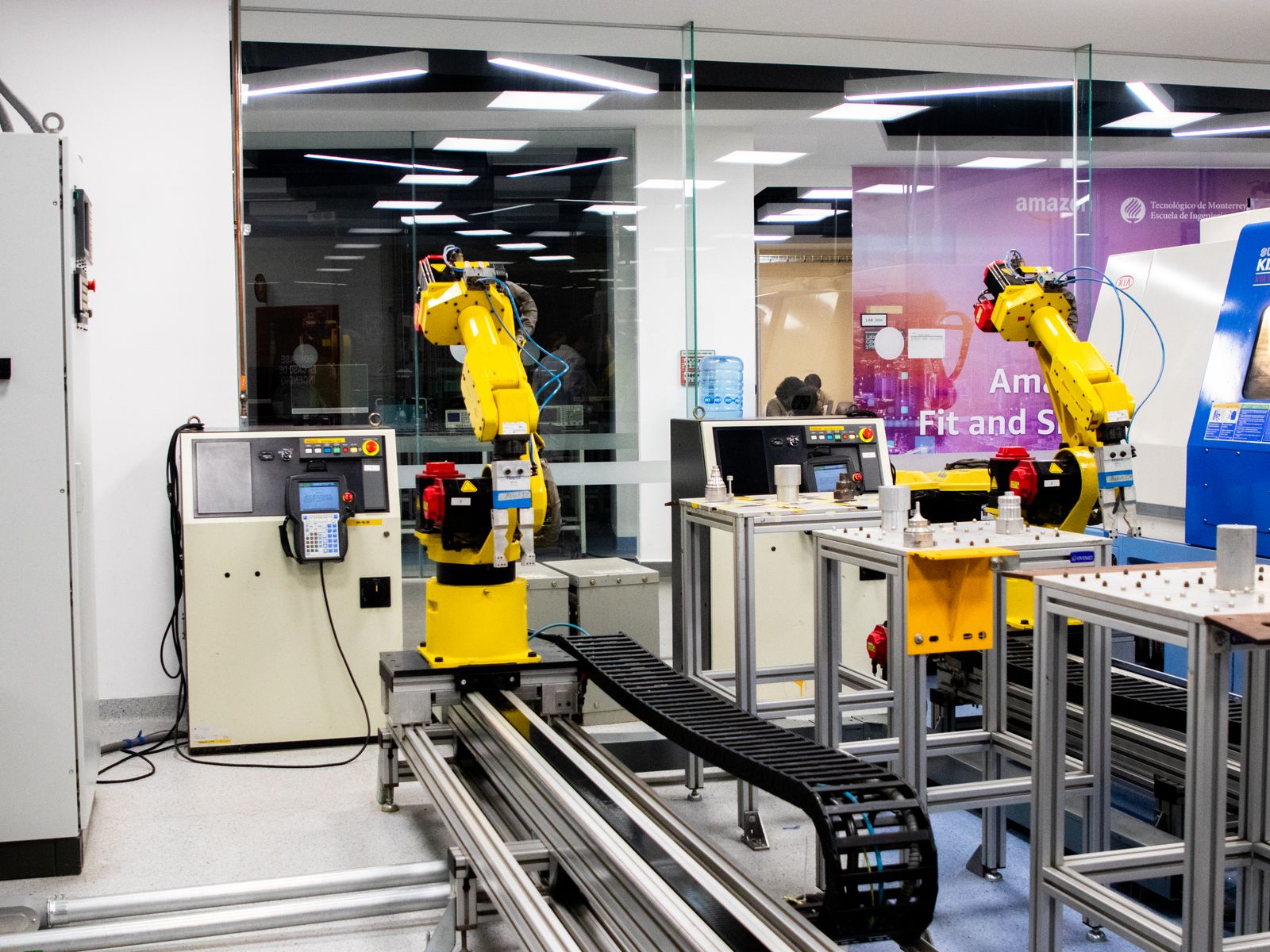 Automated manufacturing line